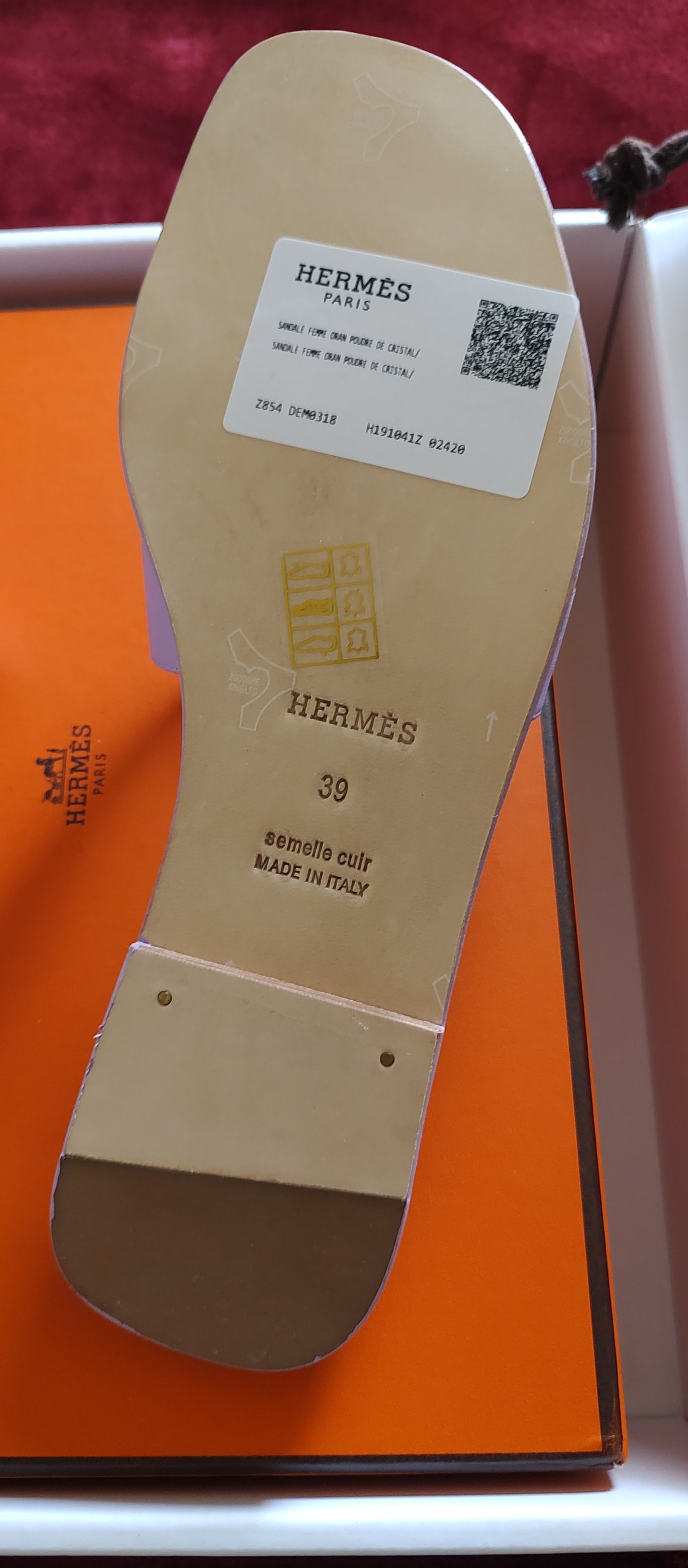 Hermès Oran Sandal in Lavender EU Size 39 US size 8.5