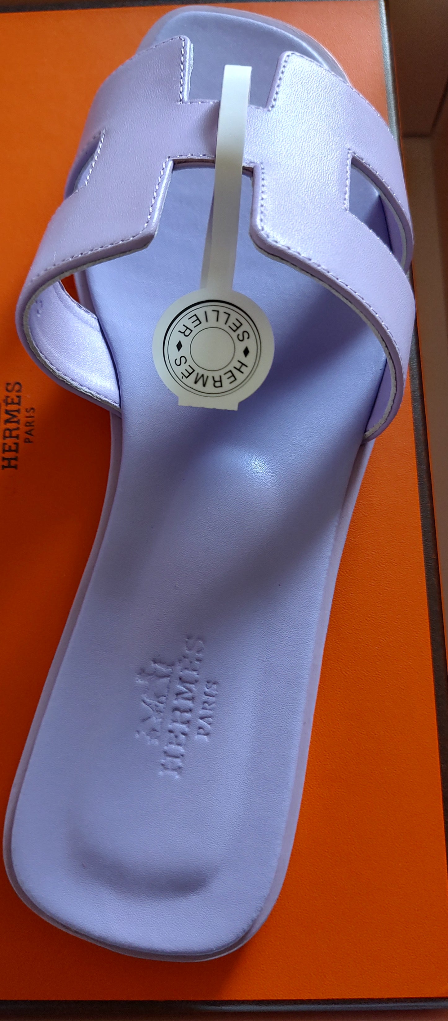 Hermès Oran Sandal in Lavender EU Size 39 US size 8.5
