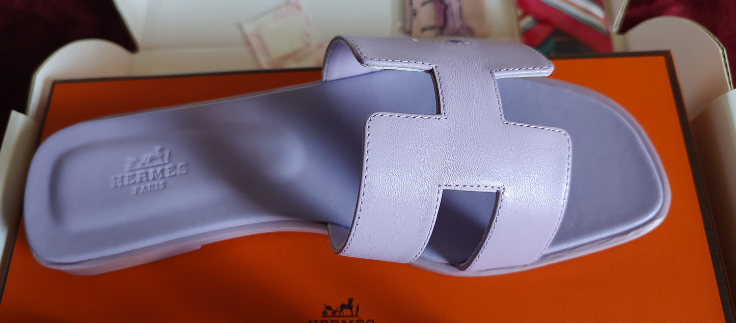 Hermès Oran Sandal in Lavender EU Size 39 US size 8.5